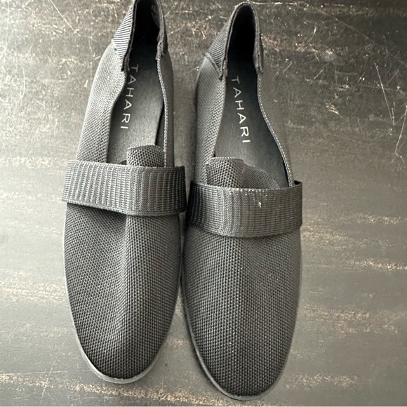 Tahari Women's Black Textured Flats - Picture 4 of 7